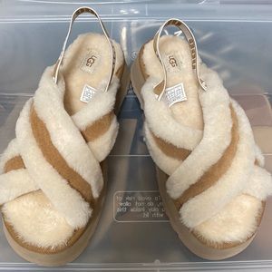 UGG - W DISCO CROSS SLIDE